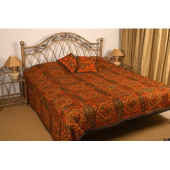 Classic bedspread with hand embroidery